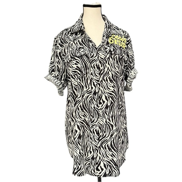 Free People x Sandrine Rose Zebra Print Short Sleeve Shirt S, Pearl Snap NWOT - Picture 4 of 10